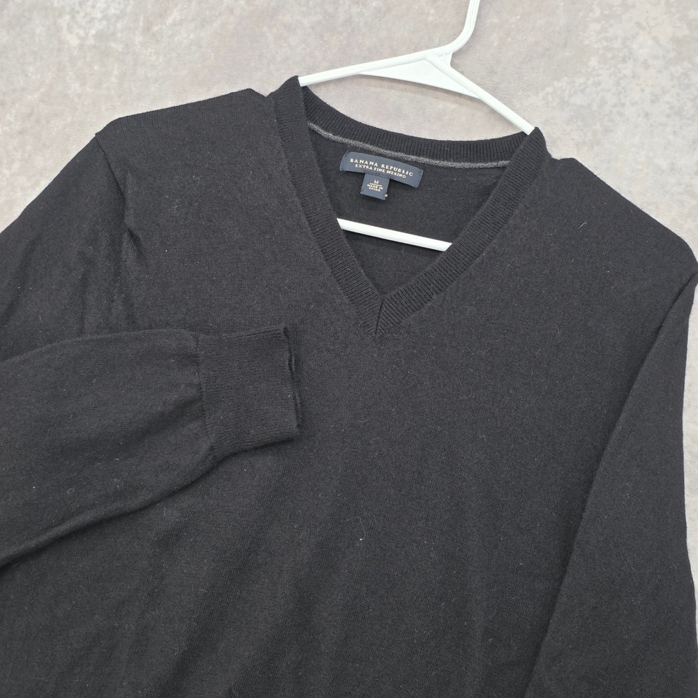 Banana Republic Mens M Black Extra Fine Merino Wool V-Neck Sweater Pullover